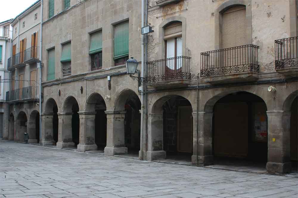 Lleida - Guissona - plaza Mayor.jpg